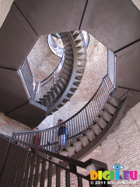 SX19176 Staircase in Lamberti Tower, Verona, Italy
